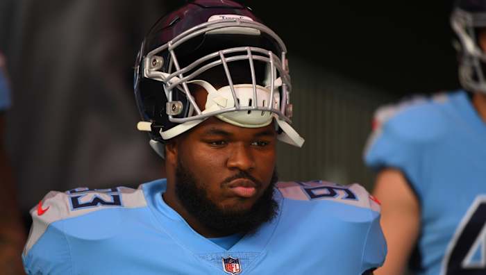 Tennessee Titans defensive tackle Teair Tart (93) walks to the field before the game before the game against the Cleveland Browns at Nissan Stadium.